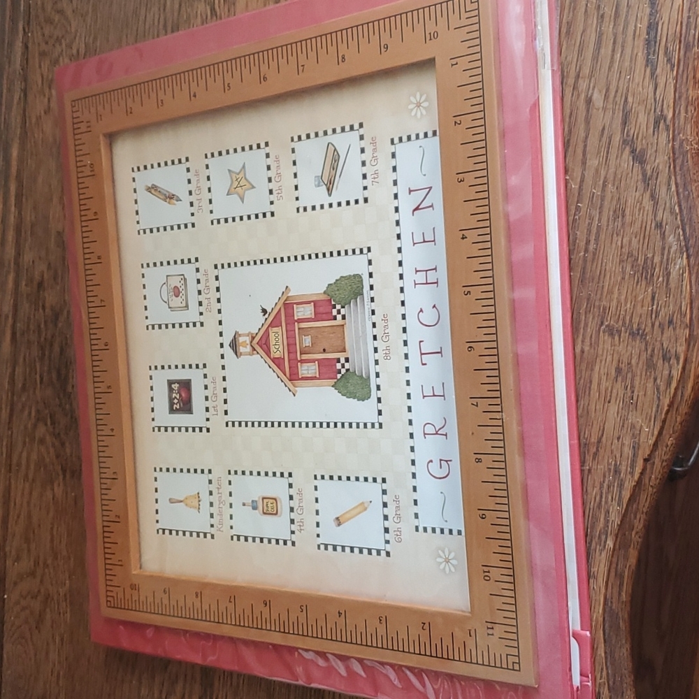 Debbie Mumm 2007 K-8th Grade School Memories Pocket Album